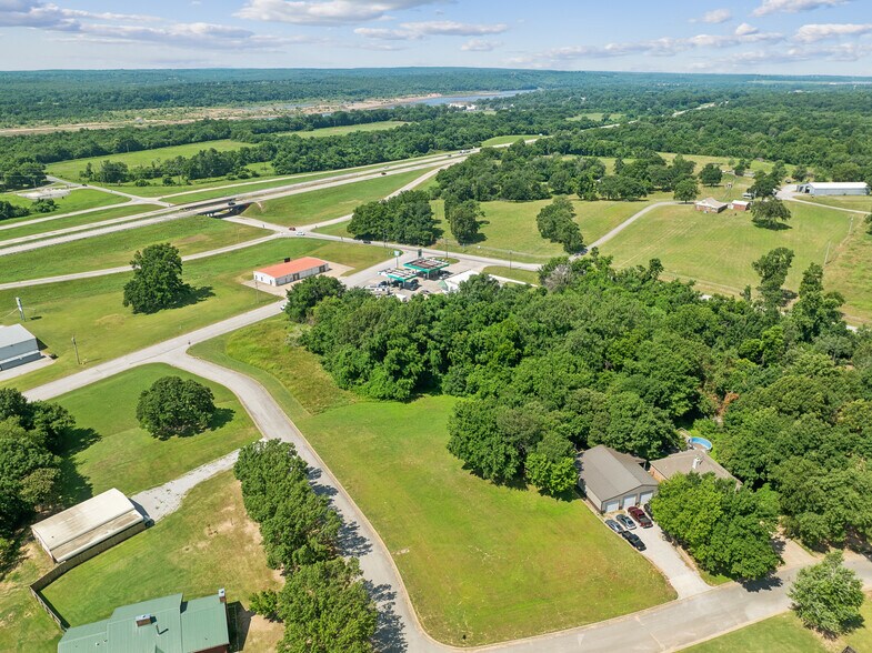 17615 8th St, Sand Springs, OK à vendre - Photo du bâtiment - Image 2 de 10