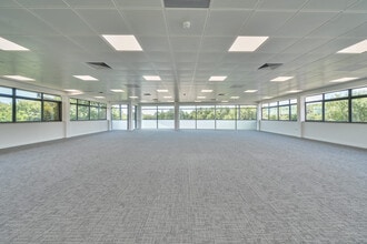 1 Exeter International Office Park, Clyst Honiton for lease Interior Photo- Image 1 of 3