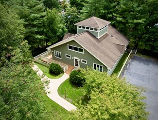 Plus de détails pour 381 Meadowview Dr, Boone, NC - Bureau à vendre