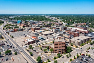 400 1st St S, Saint Cloud, MN - Aerial  map view