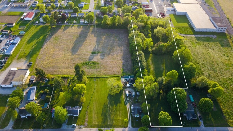 Fiant Street, Connersville, IN for sale - Building Photo - Image 3 of 13