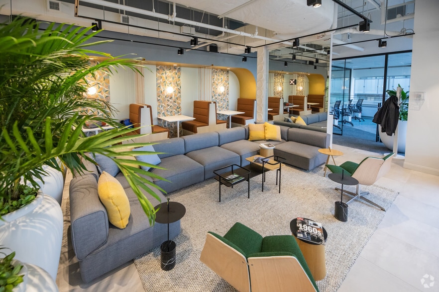 111 Peter St, Toronto, ON à louer - Photo intérieure - Image 2 de 14