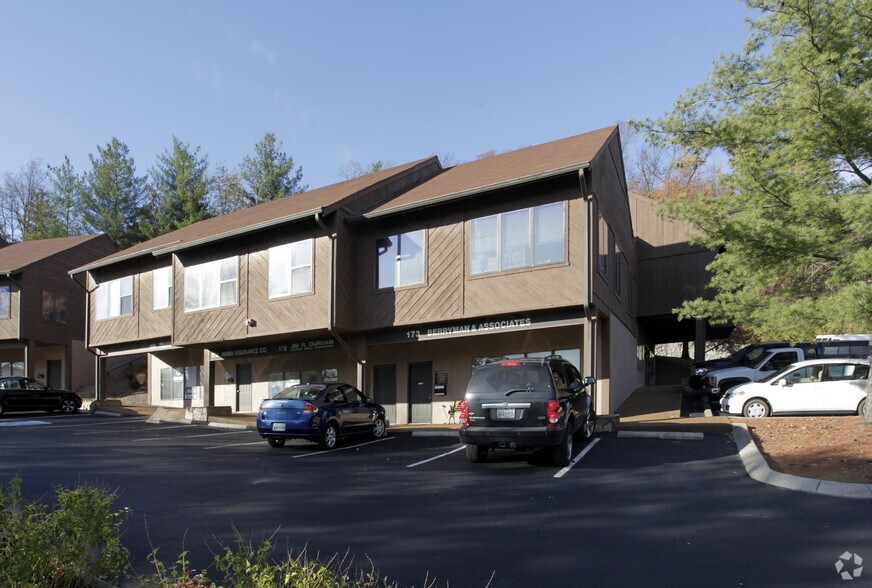 169-177 Belle Forest Cir, Nashville, TN à louer - Photo du bâtiment - Image 2 de 2