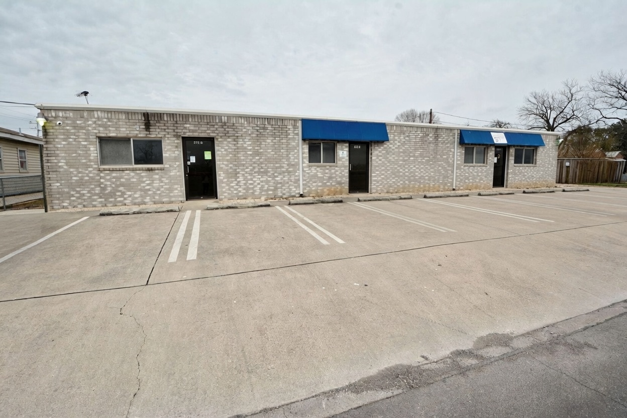 100 Schertz Pky, Schertz, TX for lease Primary Photo- Image 1 of 3