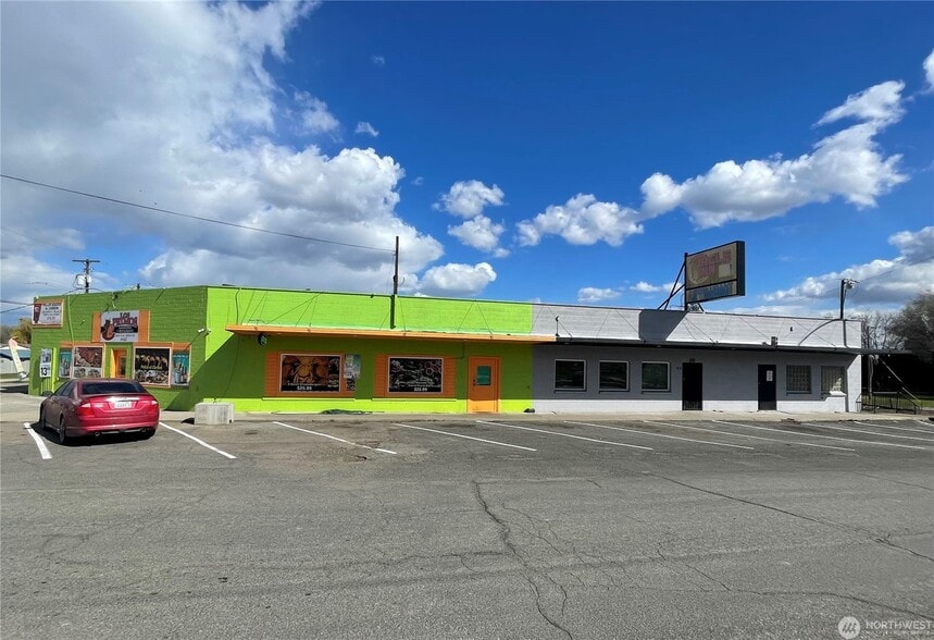 310 Main st, Granger, WA for lease - Primary Photo - Image 1 of 9