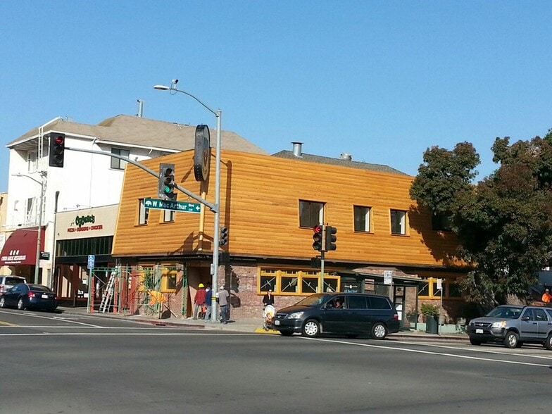3758-3760 Piedmont Ave, Oakland, CA for lease - Building Photo - Image 1 of 2