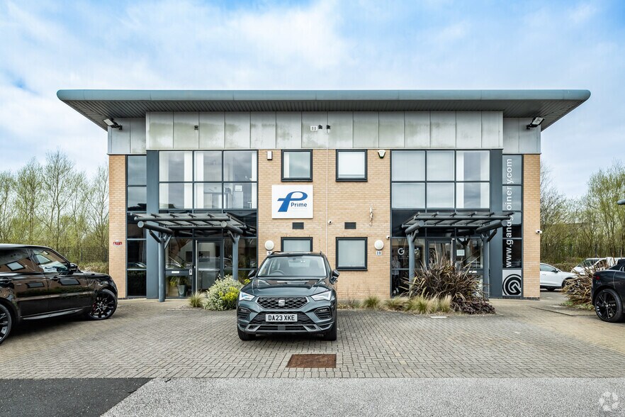 Hurricane Ct, Liverpool à louer - Photo principale - Image 1 de 6