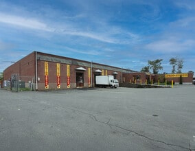 3080 Main St, Hartford, CT à vendre Photo du bâtiment- Image 2 de 2