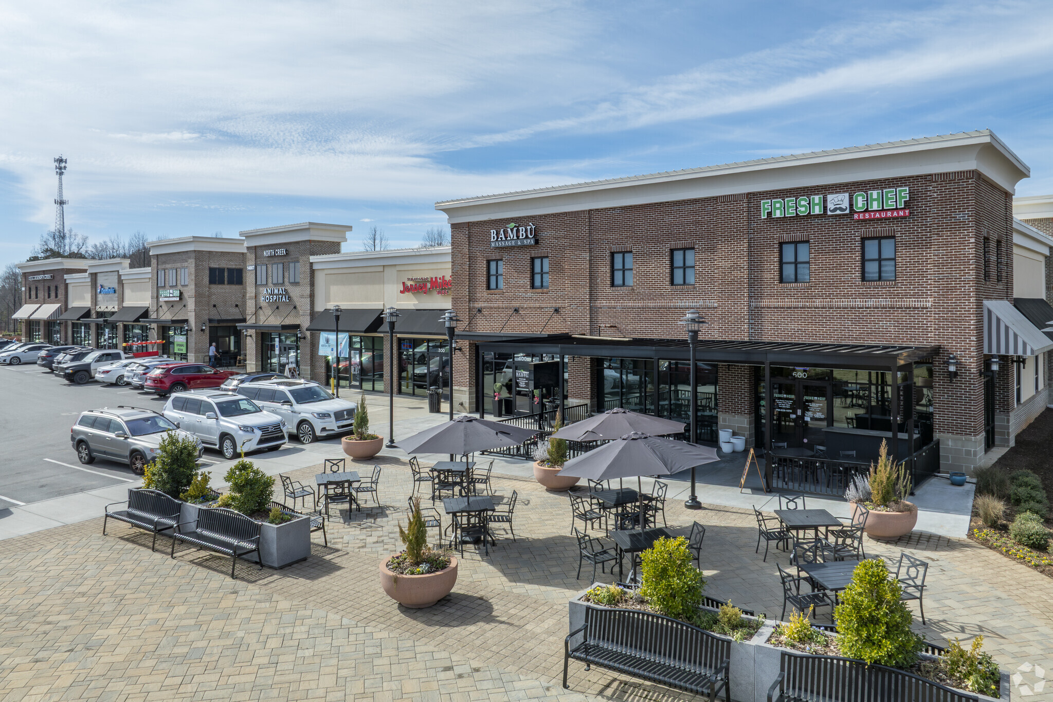 14013 N Creek Village Dr, Huntersville, NC for lease Building Photo- Image 1 of 23