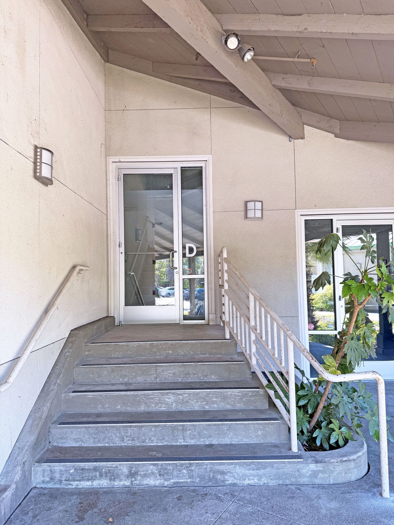 1801 Cleveland Ave, Santa Rosa, CA for lease Building Photo- Image 1 of 5