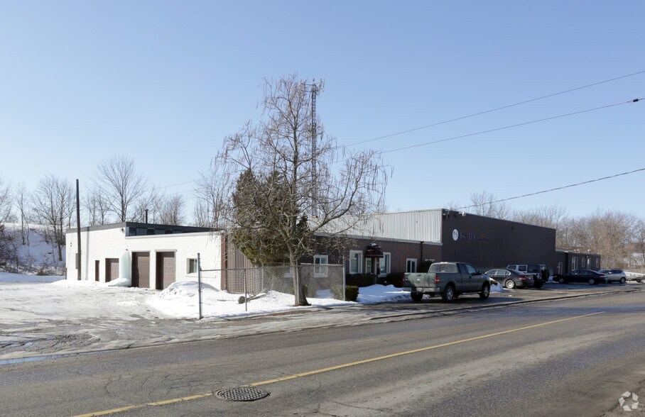 161 Samuelson St, Cambridge, ON à vendre - Photo principale - Image 1 de 1