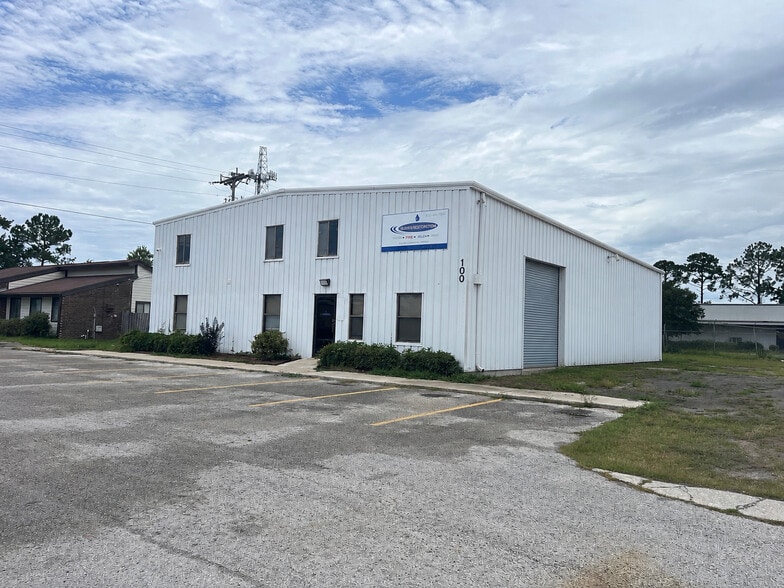 100 Industrial Loop, Orange Park, FL for sale - Building Photo - Image 1 of 15