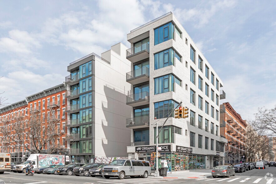 2750-2754 Frederick Douglass Blvd, New York, NY for lease - Primary Photo - Image 1 of 7