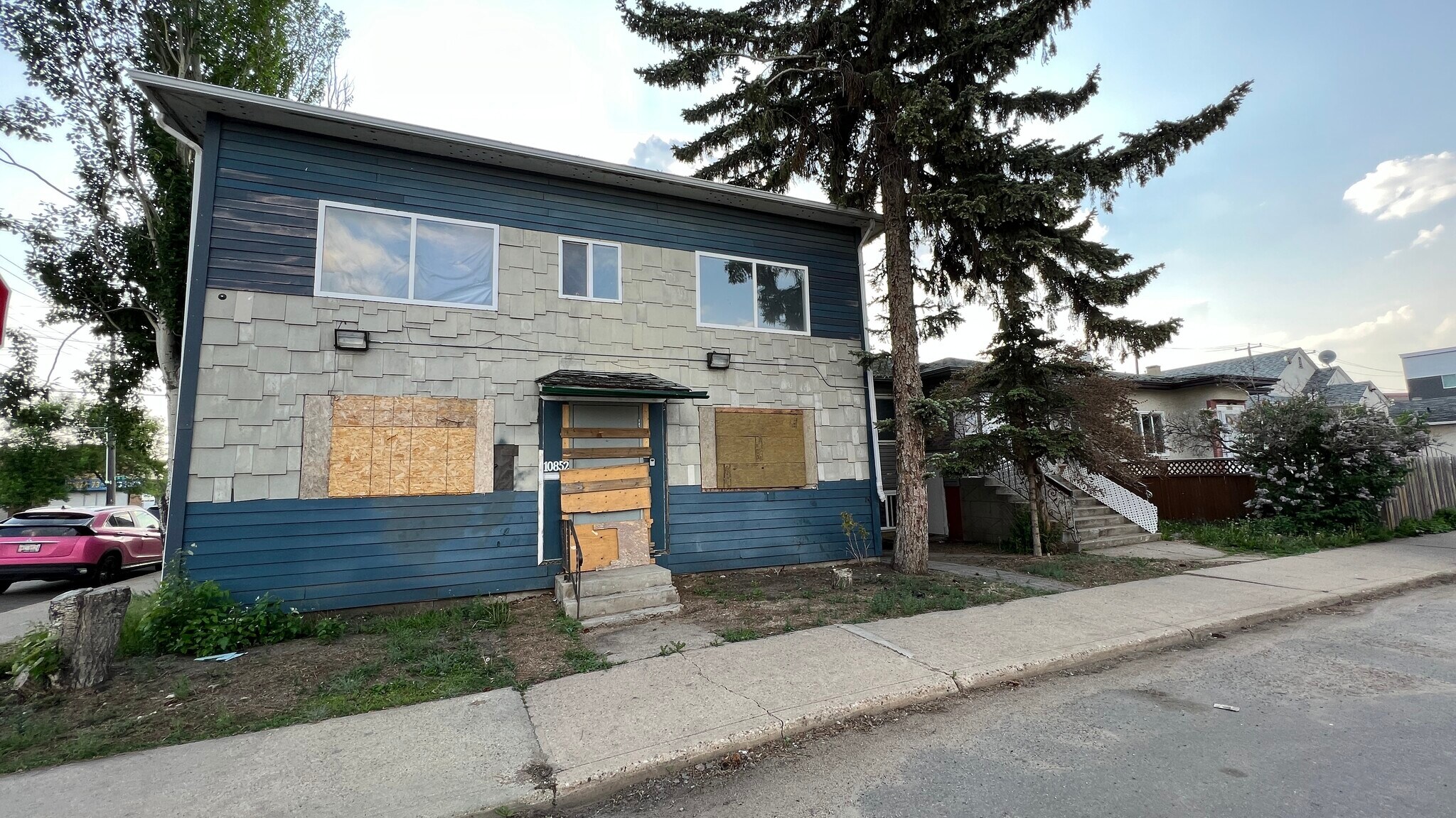 10852 98 St NW, Edmonton, AB à vendre Photo principale- Image 1 de 1