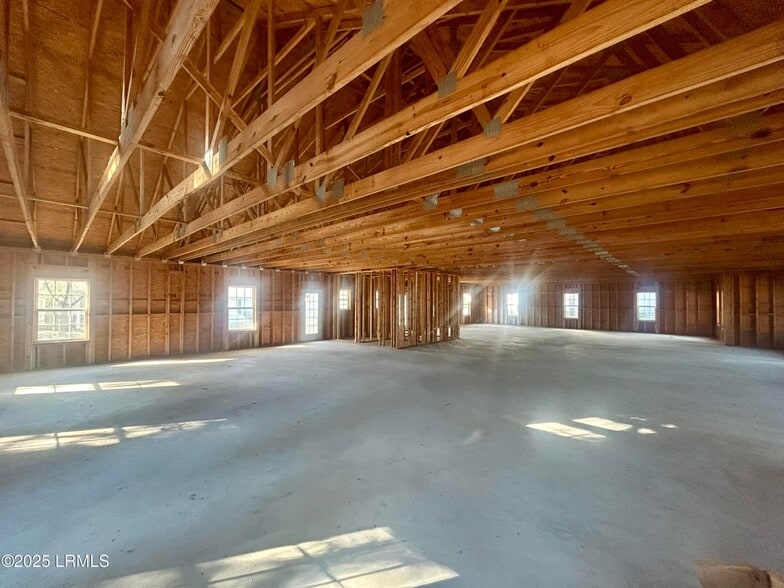 33 Marshellen Dr, Beaufort, SC à louer - Photo du bâtiment - Image 3 de 11