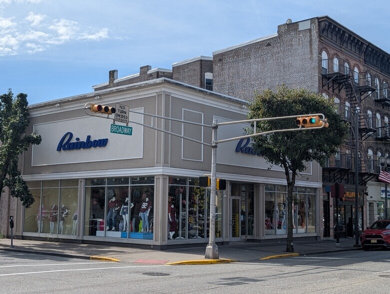 494 Broadway, Bayonne, NJ for lease - Building Photo - Image 1 of 5