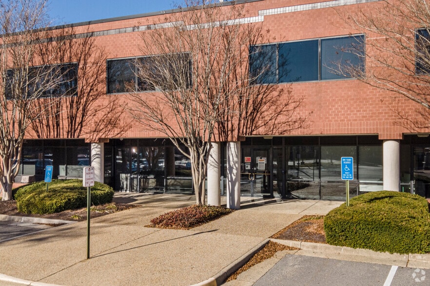 7500 Boston Blvd, Springfield, VA for sale - Building Photo - Image 3 of 5