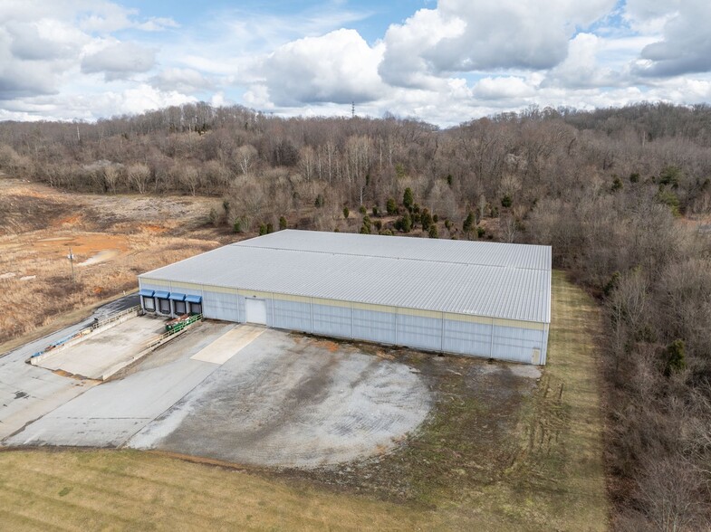 448 Industrial Dr, Bristol, TN à vendre - Photo du b timent - Image 1 de 1