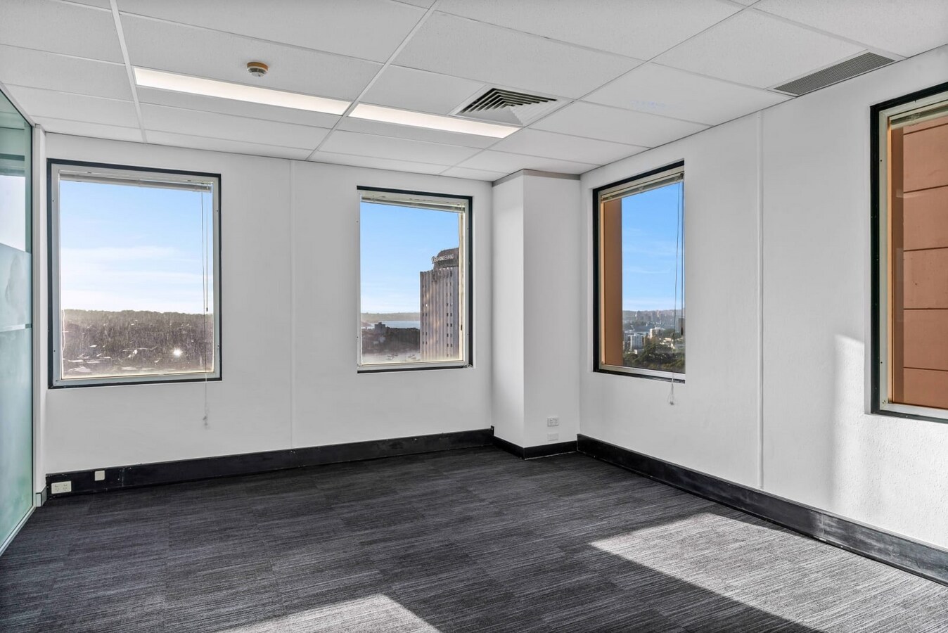 122 Arthur St, North Sydney, NSW 2060 - Unit 1403 -  - Interior Photo - Image 2 of 3