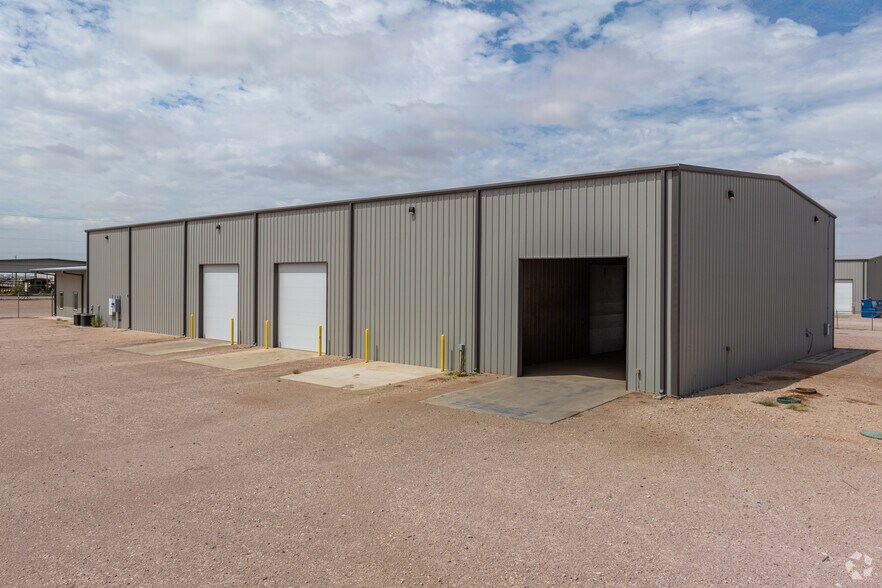 10712 W County Road 77, Midland, TX for lease - Building Photo - Image 3 of 23