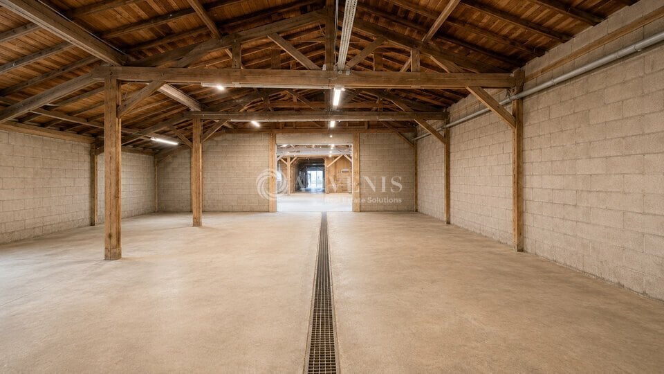 212 Rue Edouard Tremblay, Vitry-sur-Seine for sale - Interior Photo - Image 1 of 11
