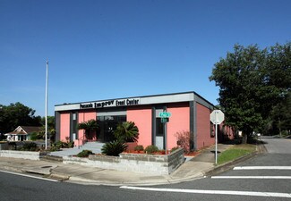 Plus de détails pour BLENDED RETAIL PORTFOLIO OFFERING – à vendre, Pensacola, FL