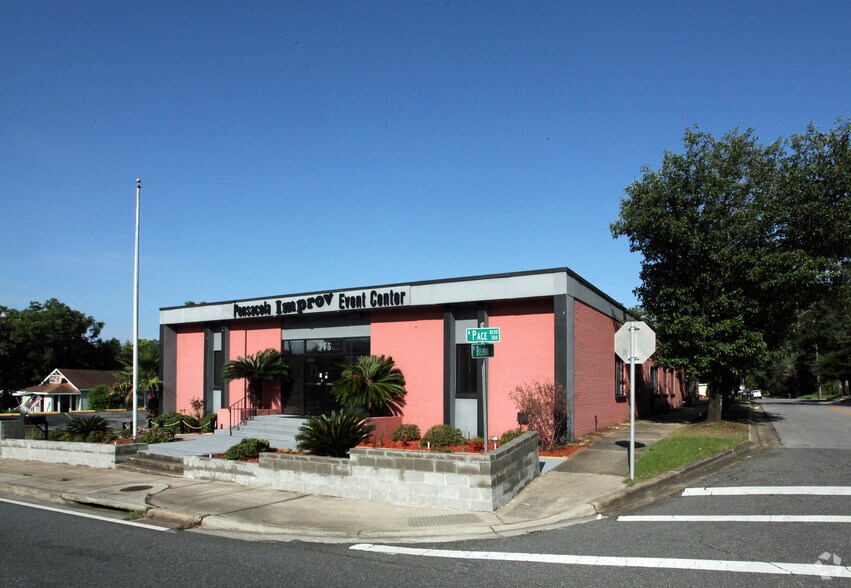 375 N Pace Blvd, Pensacola, FL à vendre - Photo principale - Image 1 de 2