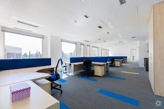 Calle Rozabella, 6, Las Rozas de Madrid, Madrid for lease Interior Photo- Image 1 of 12