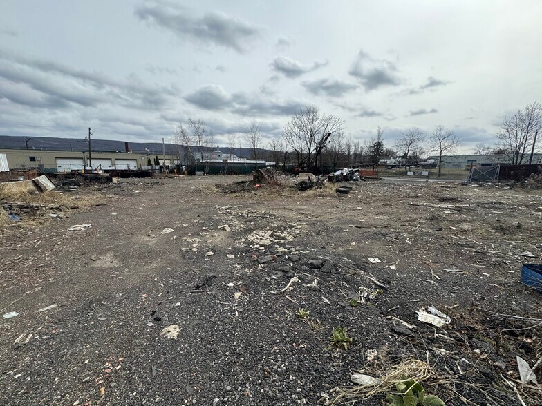 640 N Pennsylvania Ave, Wilkes Barre, PA à vendre - Photo du bâtiment - Image 3 de 4