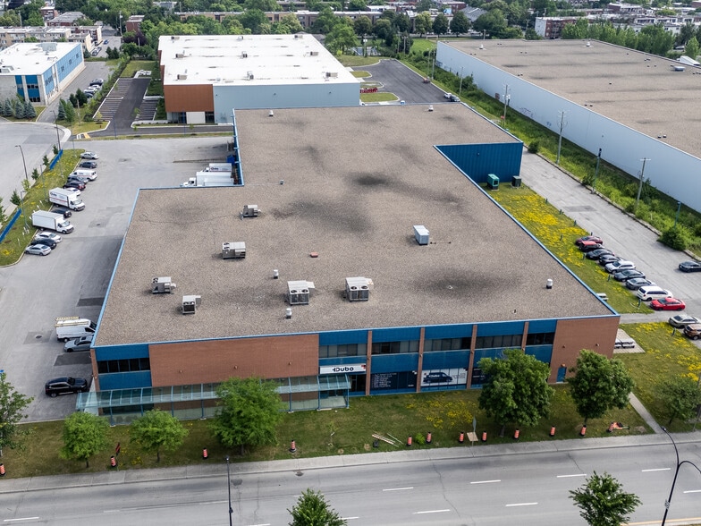 5780 Rue Ontario E, Montréal, QC for lease - Aerial - Image 1 of 12