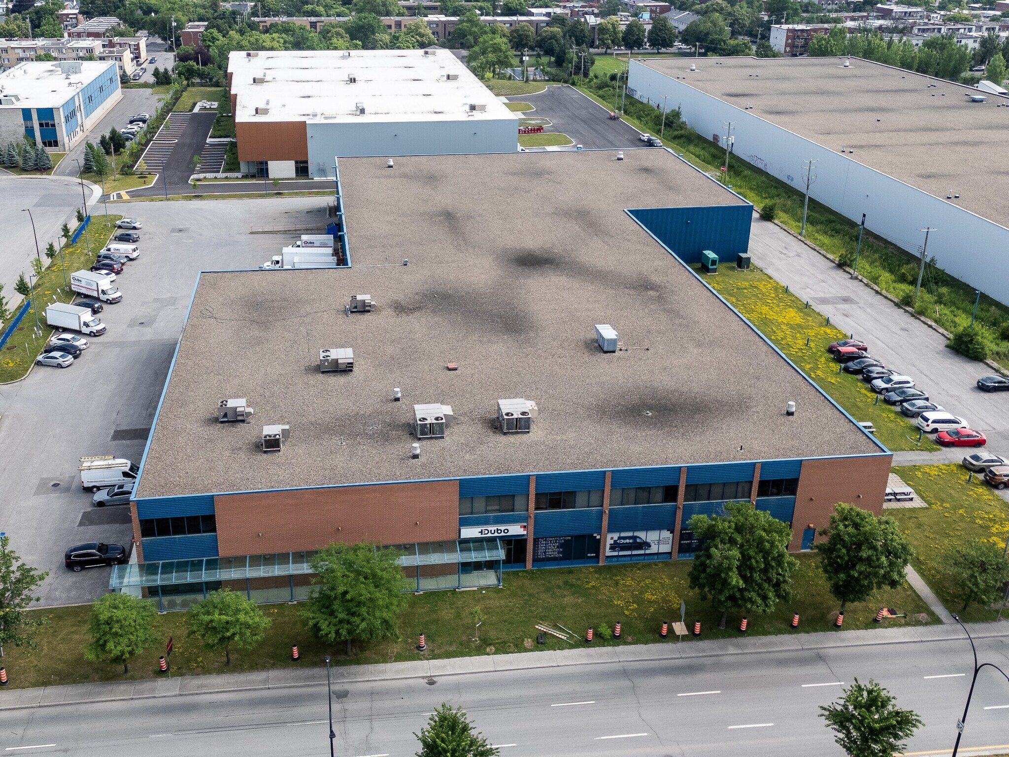 5780 Rue Ontario E, Montréal, QC for lease Aerial- Image 1 of 13