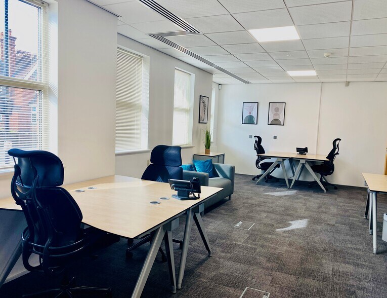 17 High St, Henley-In-Arden à louer - Photo intérieure - Image 3 de 25