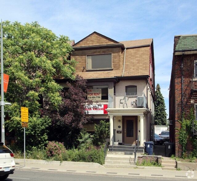 598 St Clair Ave W, Toronto, ON for sale - Primary Photo - Image 1 of 1