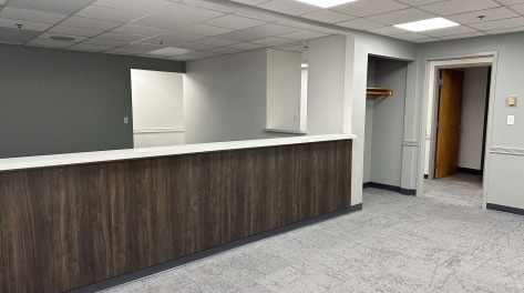 2500 W Layton Ave, Milwaukee, WI for lease - Interior Photo - Image 3 of 8