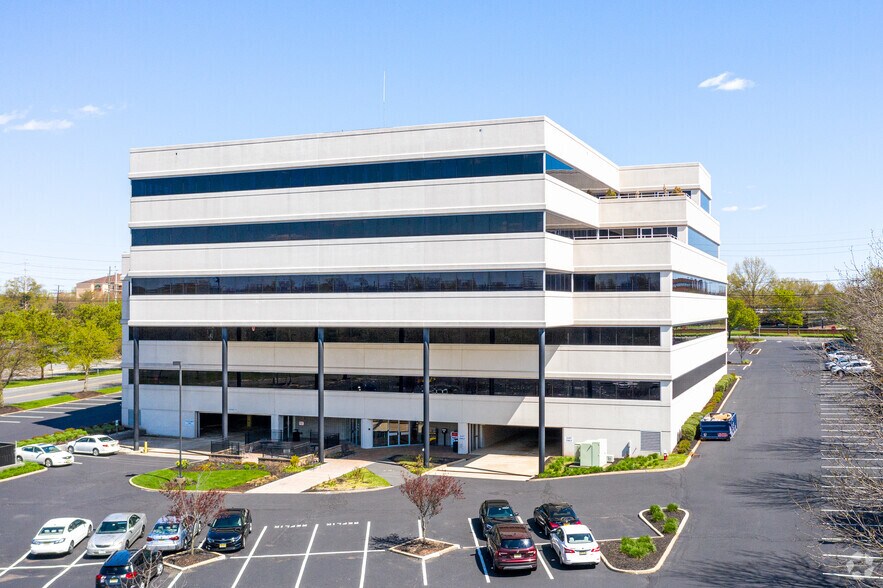 285 Davidson Ave, Somerset, NJ à louer - Photo du bâtiment - Image 1 de 4