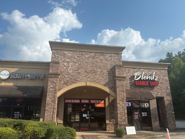 5316 Buford Hwy, Norcross, GA for lease - Building Photo - Image 2 of 3