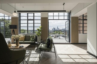 Plus de détails pour 18-26 Essex Rd, London - Bureau à louer