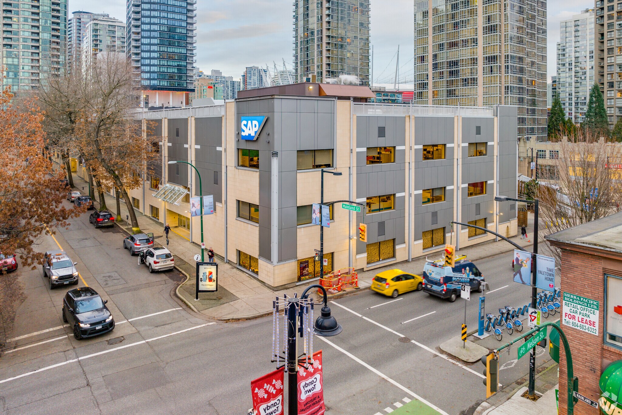 910 Mainland St, Vancouver, BC à louer Photo du bâtiment- Image 1 de 13