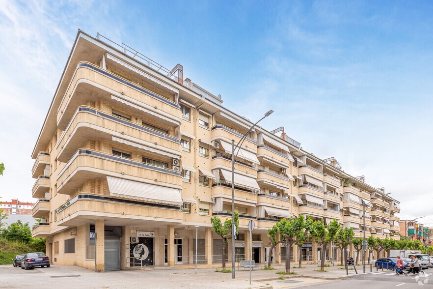 Carrer Via Alexandra, 12, Sabadell, Barcelona for lease - Primary Photo - Image 1 of 3