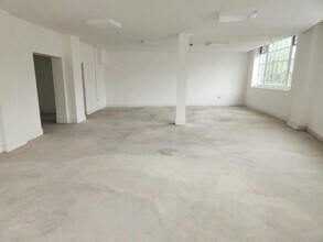 2-4 Moorland Rd, Stoke On Trent for lease Interior Photo- Image 2 of 6