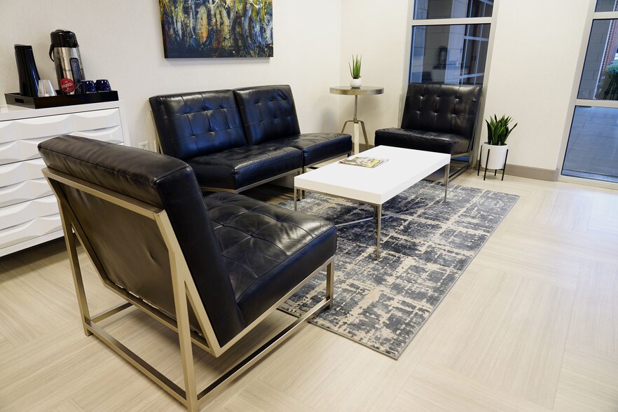 5055 W Park Blvd, Plano, TX à louer - Photo intérieure - Image 3 de 16