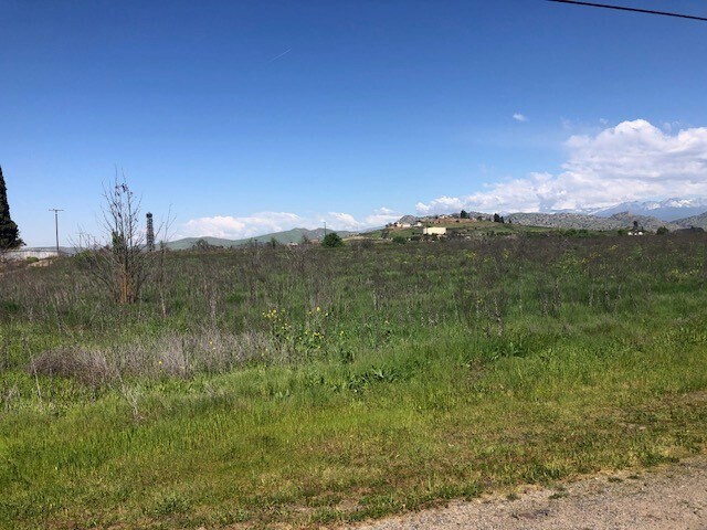 Scranton Ave, Porterville, CA à vendre - Photo du bâtiment - Image 2 de 7