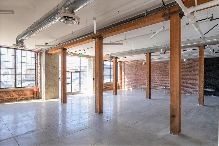 1330 S Santa Fe Ave, Los Angeles, CA for lease - Interior Photo - Image 1 of 28