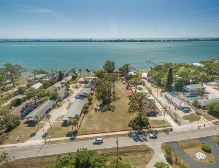 S McCall Rd, Englewood, FL à vendre - Photo principale - Image 1 de 4