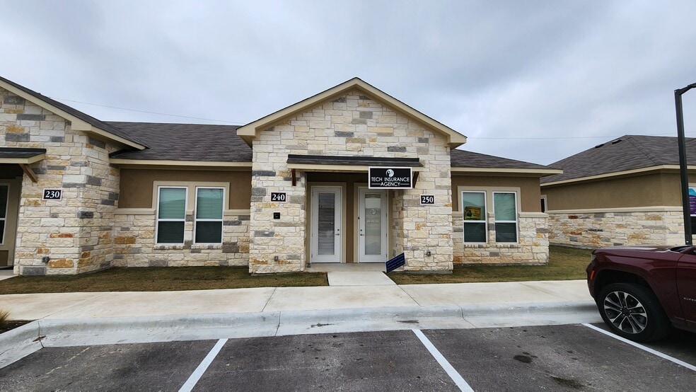 1000 Gattis School Rd, Round Rock, TX à louer - Photo du bâtiment - Image 2 de 31