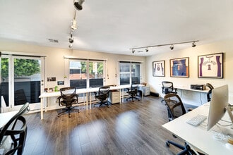 850 S Robertson Blvd, Los Angeles, CA à louer Photo intérieure- Image 1 de 9
