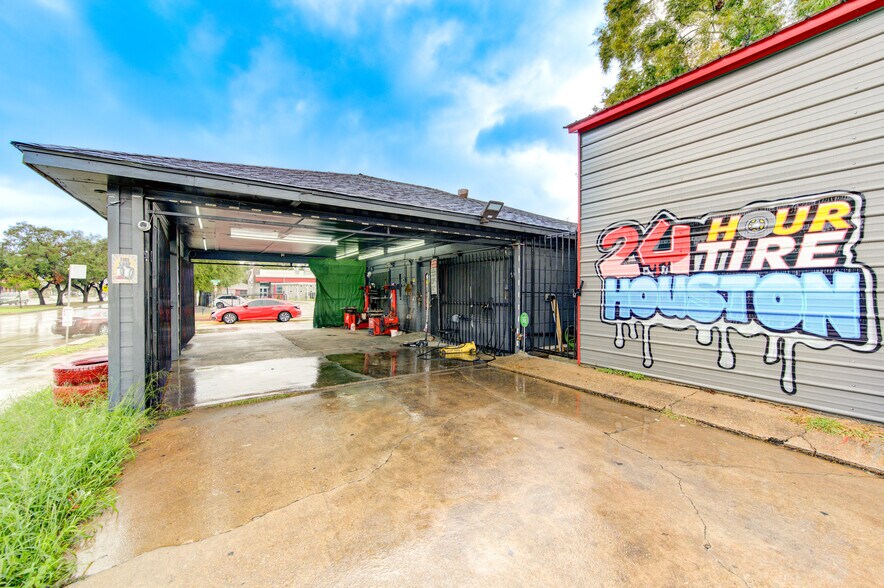 5302 Bataan Rd, Houston, TX à vendre - Photo du bâtiment - Image 3 de 14