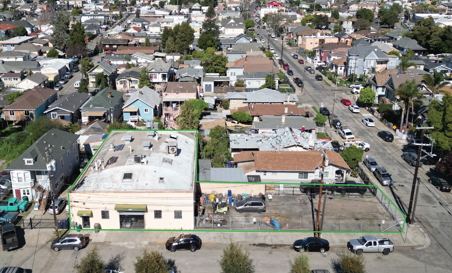 4032 E 15th St, Oakland, CA à vendre Photo principale- Image 1 de 6