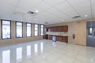 99 Powerhouse Rd, Roslyn Heights, NY for lease Interior Photo- Image 2 of 6