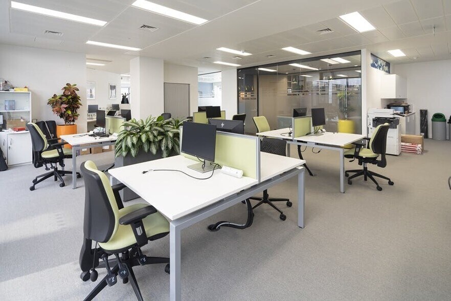 58 Wood Ln, Londres à louer - Photo intérieure - Image 3 de 16